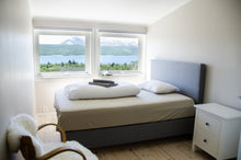 Load image into Gallery viewer, Embracing autumn: 16 - 19th Oct, at Nøsen Mountain Lodge (booking is done directly with Nøsen)