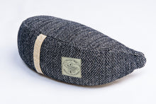 Load image into Gallery viewer, Meditation Pillow Lunar - black