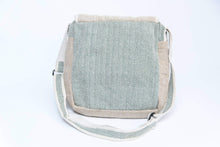 Load image into Gallery viewer, Wanderlust Bag - green